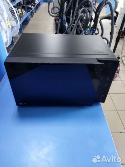 Микроволновая печь LG MS2535GIS