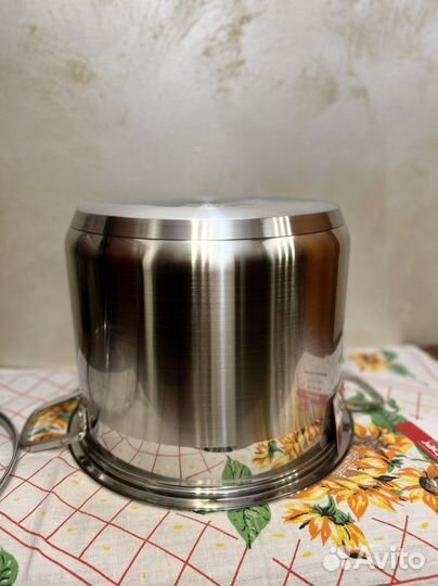 Кастрюля из нержавейки 10Л Новая