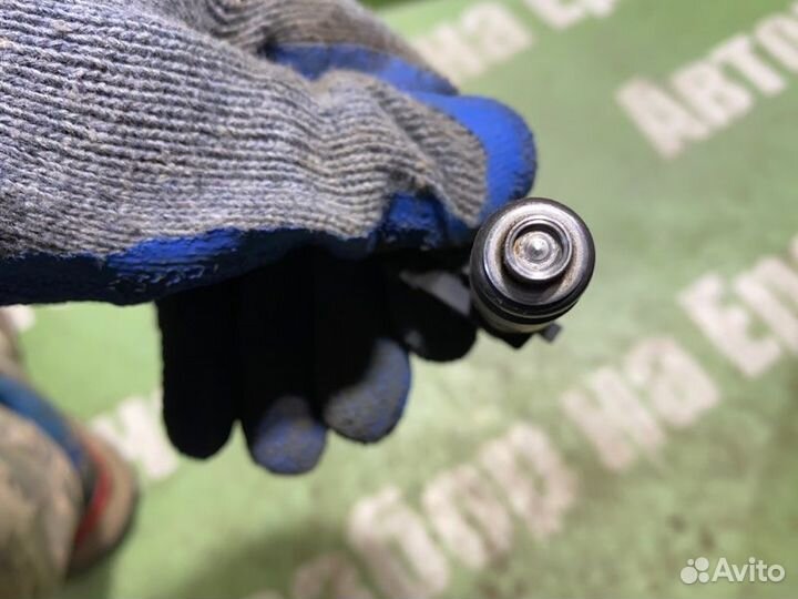 Форсунка топливная Chevrolet Aveo T250 B12D1