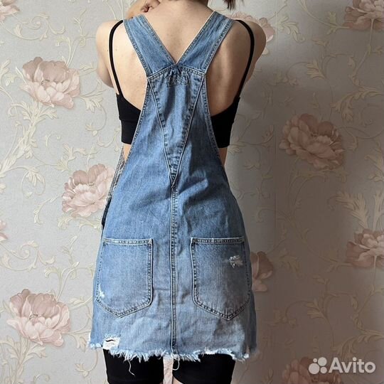 Джинсовый комбинезон