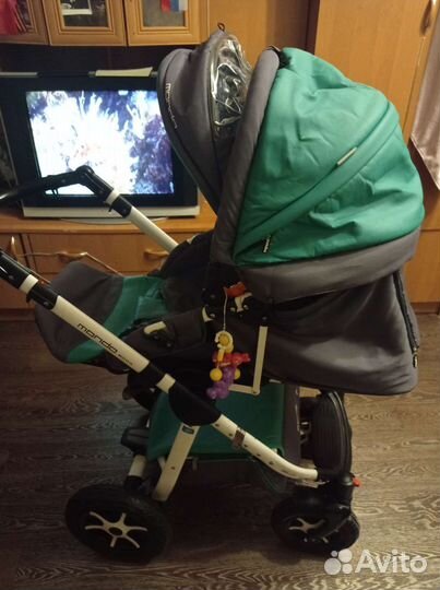 Прогулочная коляска