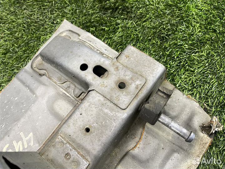 Крепление карданного вала Toyota Lite Ace Noah