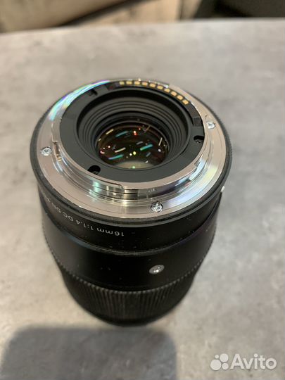 Объектив Sigma AF 16mm f/1.4 sony e