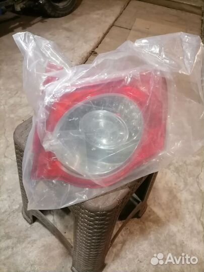 Volkswagen Passat B6 задний фонарь правый