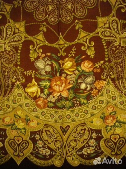 Павловопосадская шаль и платок