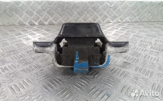 Подушка двигателя дизельная skoda octavia A5 (DAD1