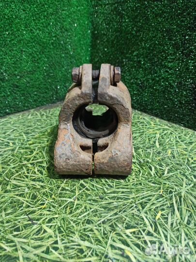 Кронштейн стабилизатора Renault Magnum 2003