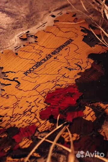 Деревянные карты мира