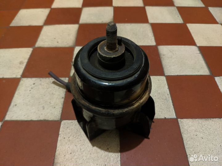 Опора двигателя Hyundai 219102B500