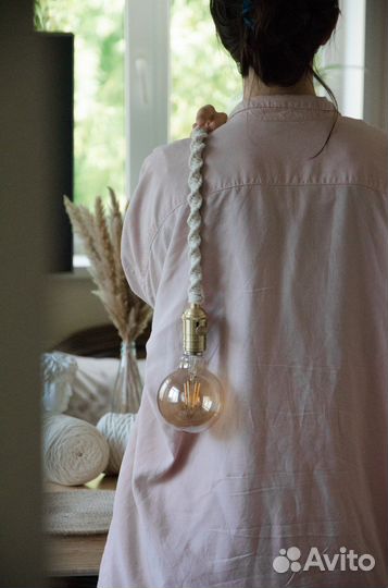 Настенный светильник