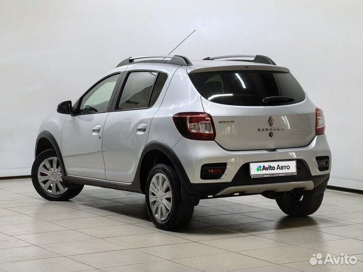 Renault Sandero Stepway 1.6 МТ, 2016, 106 000 км