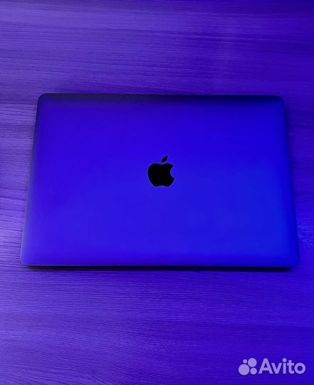 Macbook pro 13 2020 m1 8gb 512gb как новый