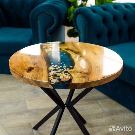 Журнальный стол из массива Вяза