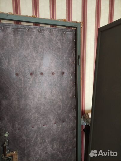 Дверь входная железная бу