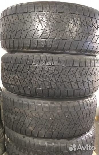 Bridgestone Blizzak DM-V2 235/55 R18