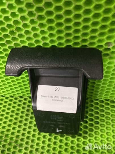 Пепельница Nissan cube z10