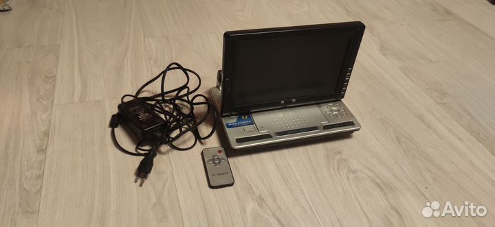 Портативный DVD плеер фирмы sony