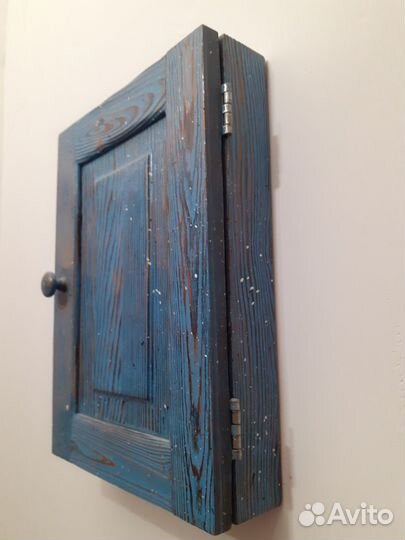 Ключница настенная из дерева