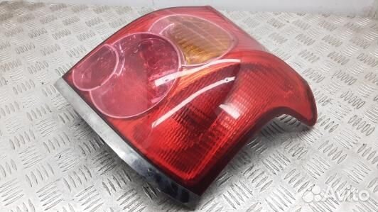 Фонарь задний правый toyota avensis T25 (93X02MY01)
