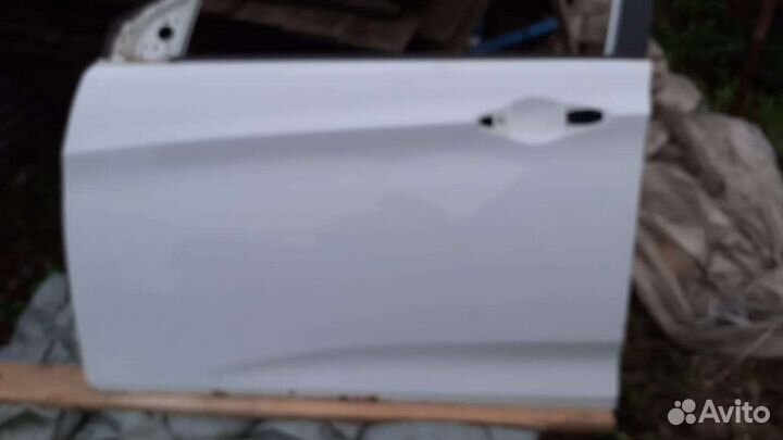 Дверь передняя левая hyundai solaris 2011года