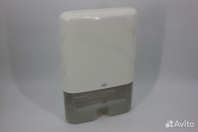 Диспенсер для полотенец листовых Tork H2