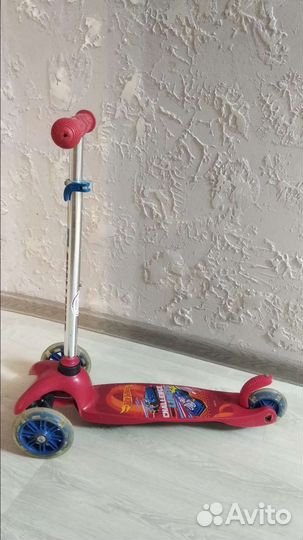 Самокат детский трехколесный
