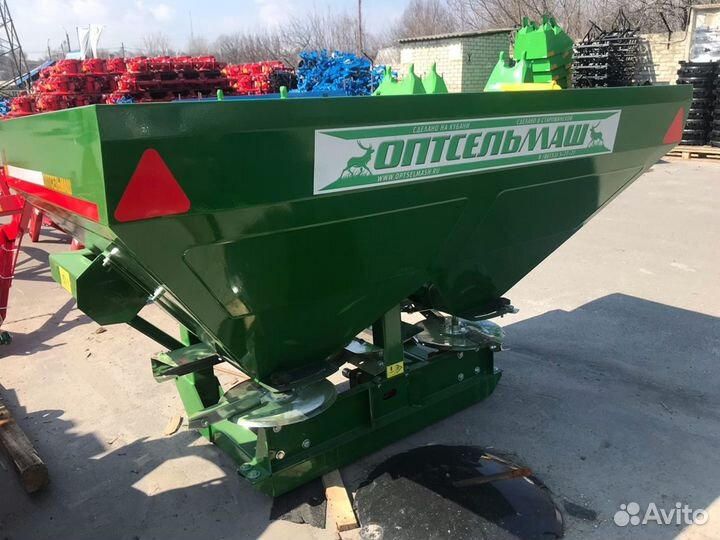 Разбрасыватель удобрений Оптсельмаш Стандарт 900, 2023