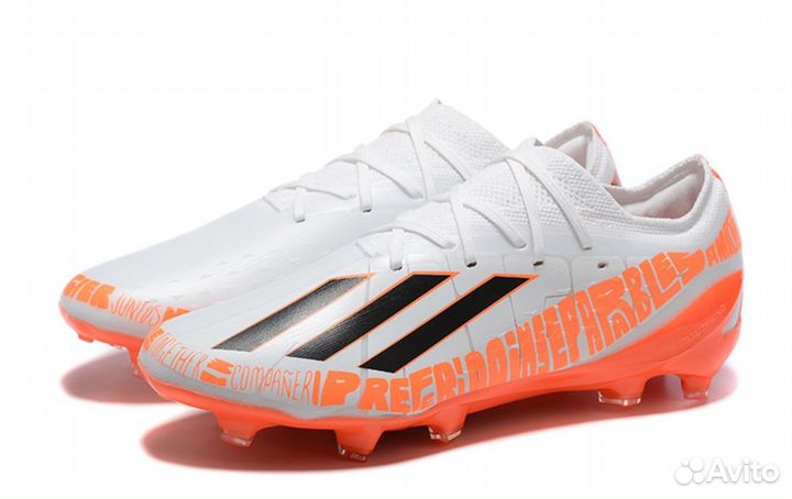 Футбольные бутсы adidas