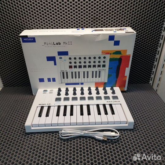 Клавиатура Arturia MiniLab Mk2 (Рассрочка / Р4)