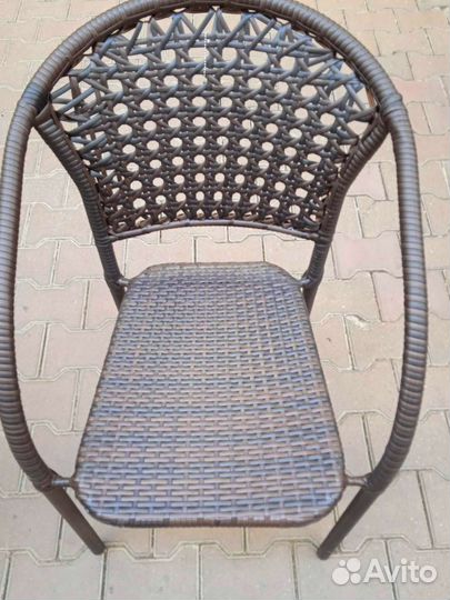 Кресло плетеное садовое