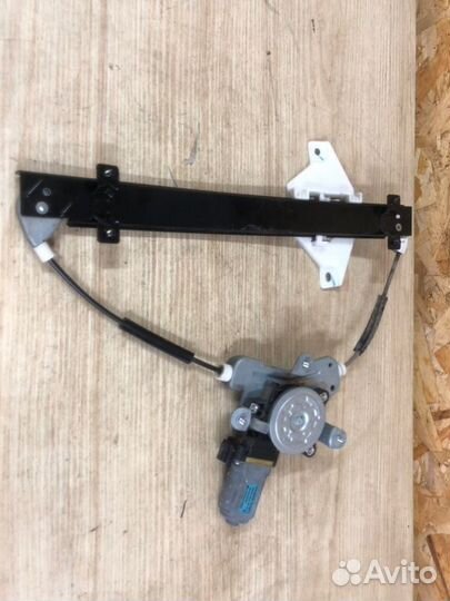 Стеклоподъемник задний правый Ssangyong Kyron