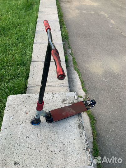 Трюковой самокат Mongoose rise 100 PRO