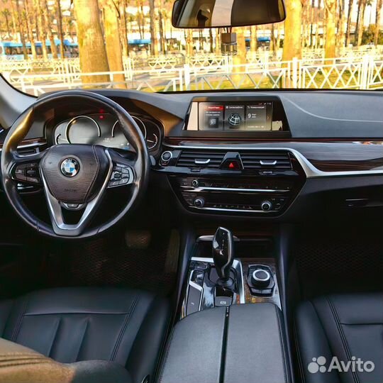 Аренда машины, прокат авто BMW 530i