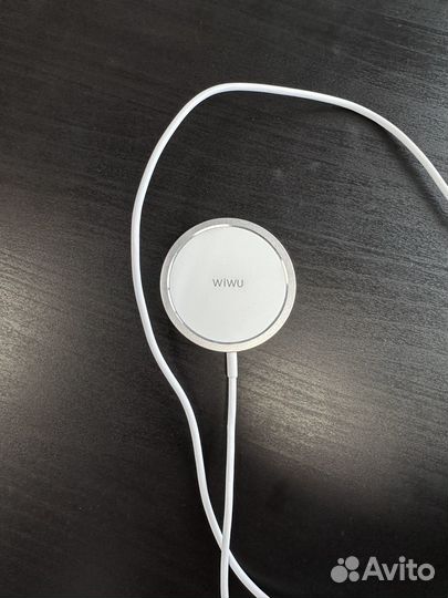 Зарядка для iPhone