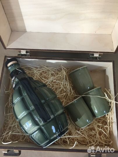 Гранатный ящик: штоф+рюмки