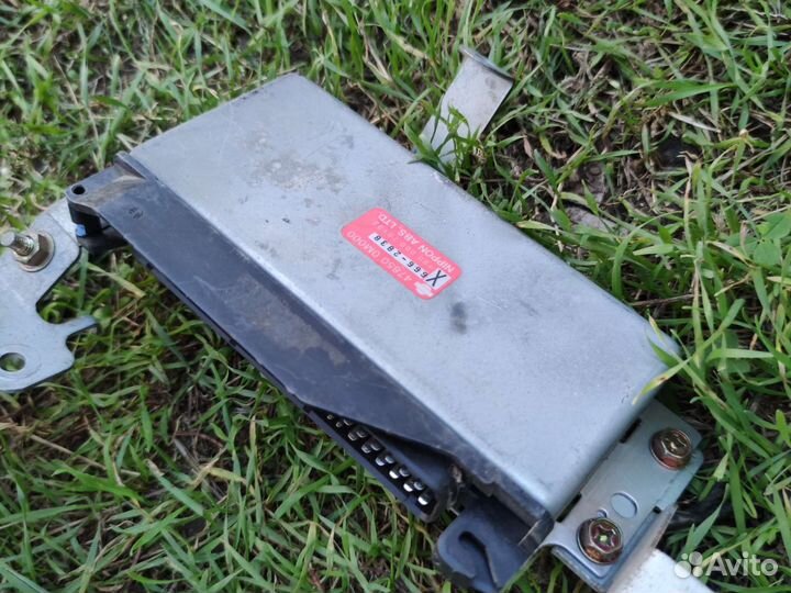 Блок управления abs Ниссан пресия