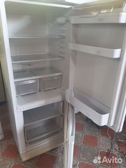 Холодильник бу