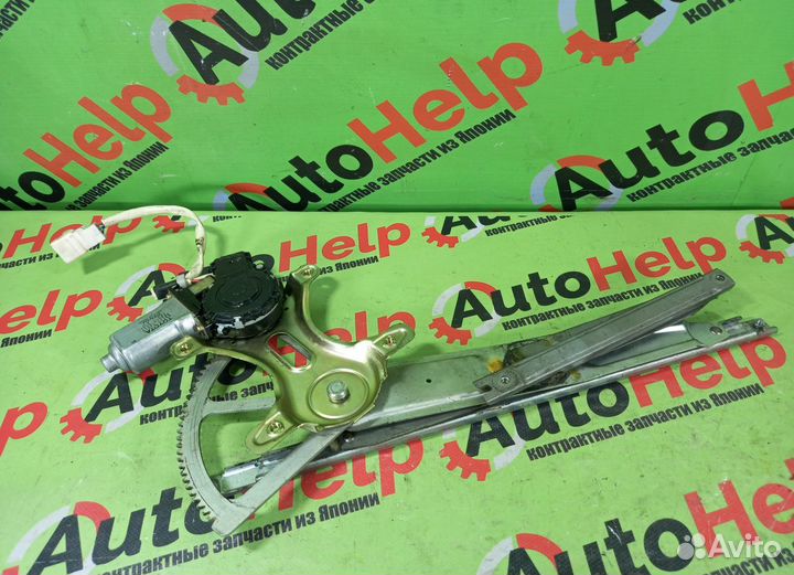 Стеклопод toyota altezza GXE10 передний правый