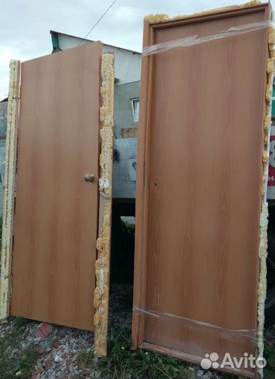 Двери деревянные 7 штук на квартиру под ключ