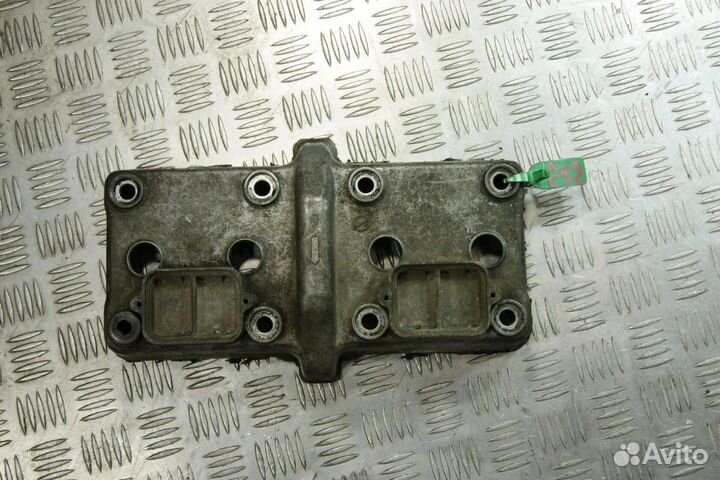 Крышка клапанная Kawasaki ZZR400-1