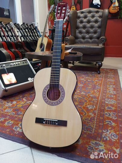 Классическая гитара Белуччи новая
