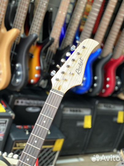 Электрогитара