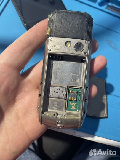 Vertu Ascent Ti, 4 ГБ