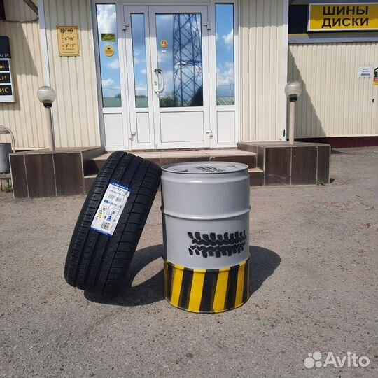 Triangle TH201 235/40 R18 95Y