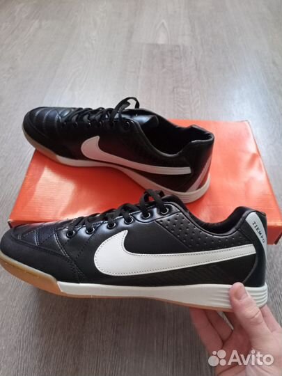 Бампы футзалки nike tiempo 43 / 44