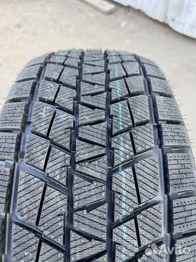 Kapsen IceMax RW501 235/65 R18 111T