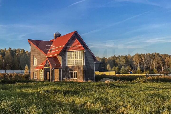 Коттедж 170 м² на участке 13 сот.