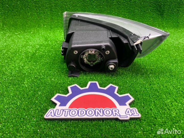 Фара противотуманная передняя правая Lexus Gx470