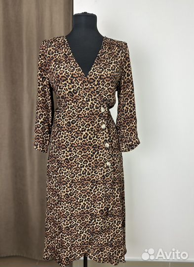 Платье Monki рос 42