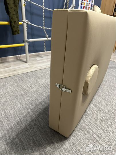 Массажная кушетка складная с отверстием